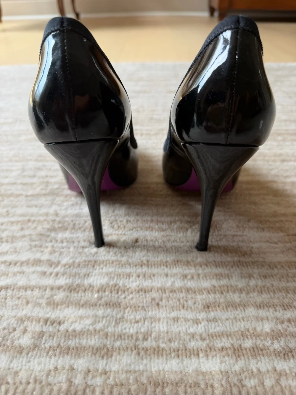 Lanvin Black Patent Pointed-Toe Pumps Size 38